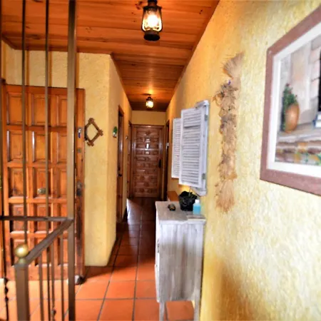 Villa Helen Vila