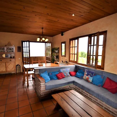 Villa Helen Vila